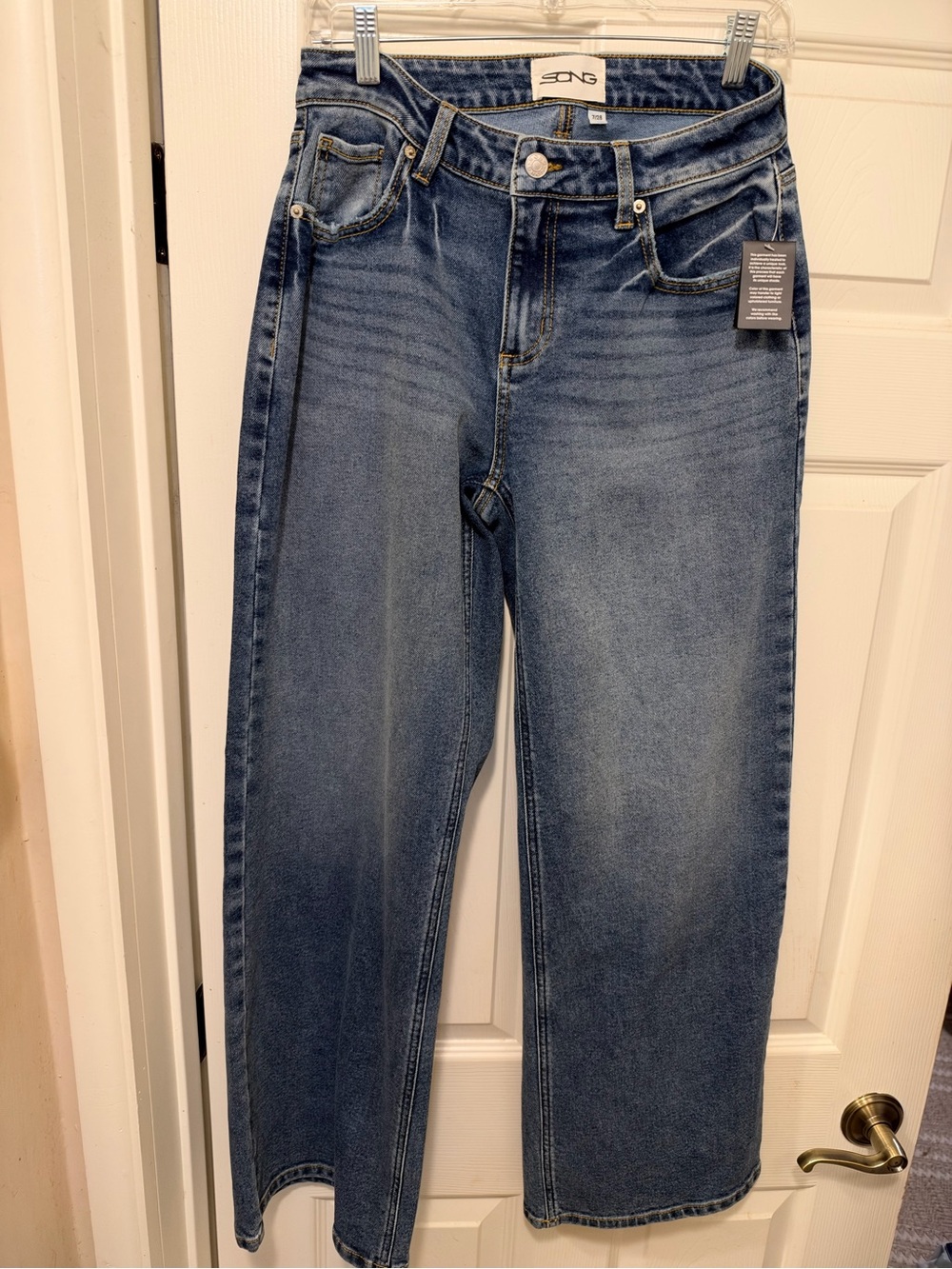 SONG Women's Classic Straight-Leg Jeans in Faded Blue